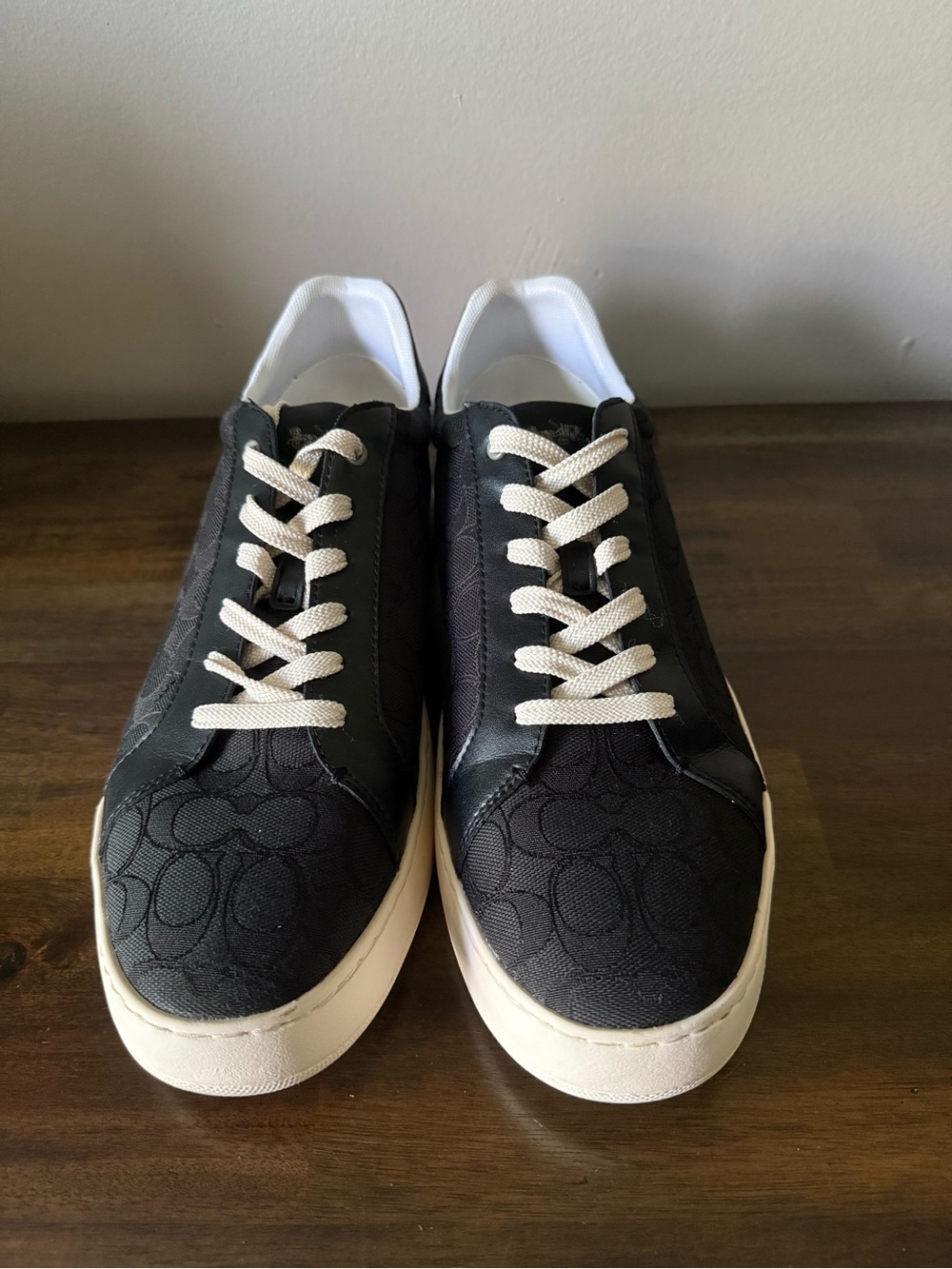 Coach Clip Low Top Signature Sneaker In Black Men’s Size 13D With Box - Picture 2 of 8